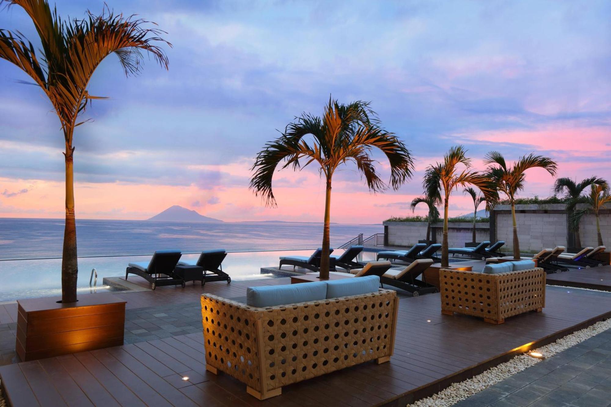 Four Points By Sheraton Manado Exterior foto
